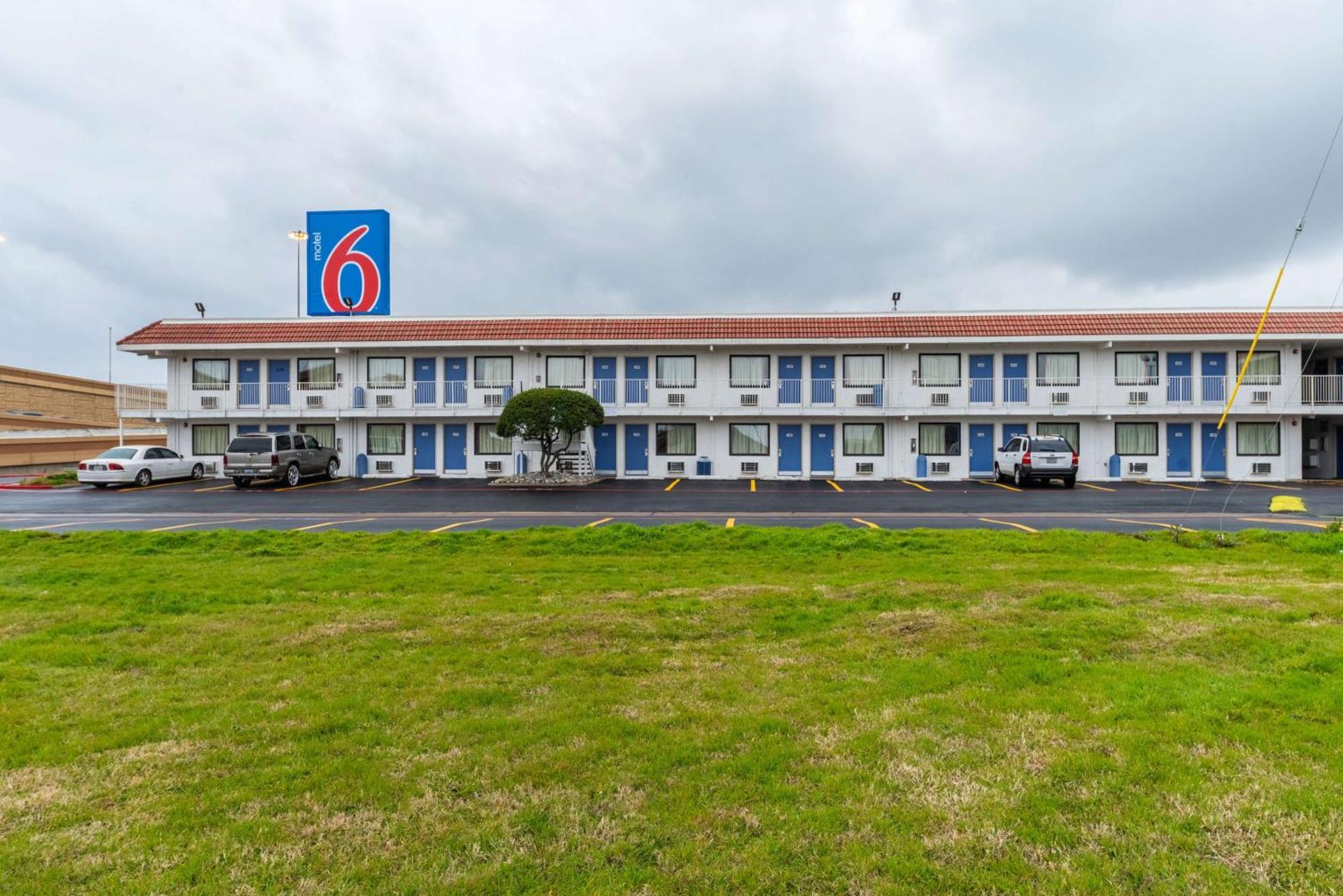 Motel 6-North Richland Hills, Tx ภายนอก รูปภาพ